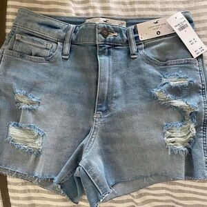 Hollister Distressed Curvy High-rise Shorts 5R